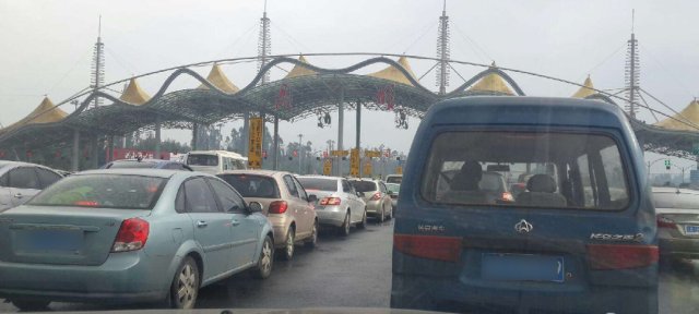 为啥老司机还不愿办理ETC？他们说完这3笔费用，车主：办亏了！