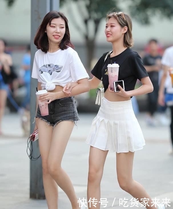  比例■闺蜜同高，比例却大不同，她这样穿腿更长，这次裤子比裙子有用！