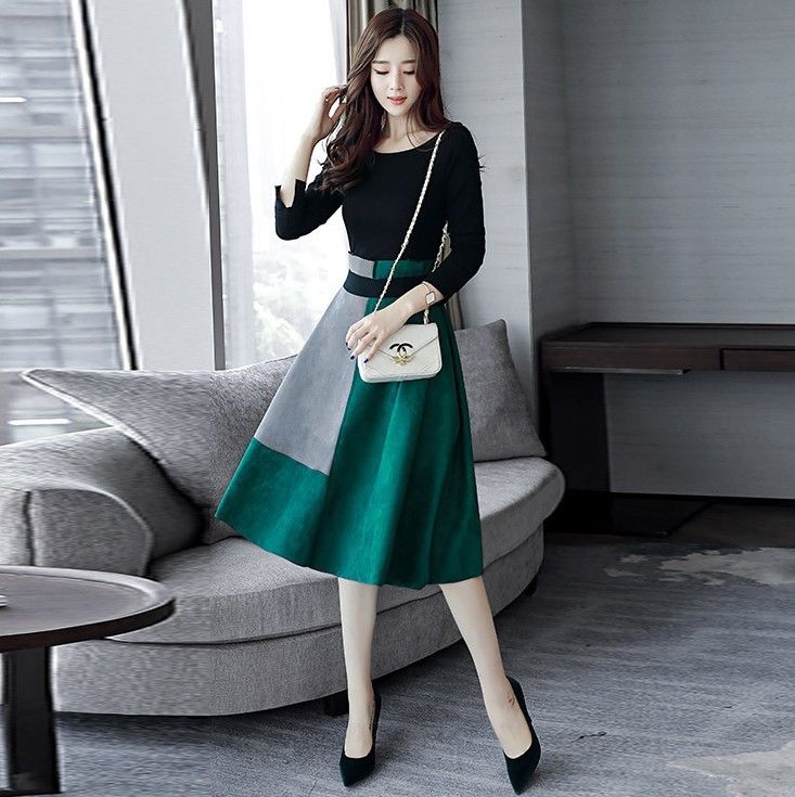 初秋别傻穿打底裤，一点都不美!这时髦裙子，谁穿都优雅性感