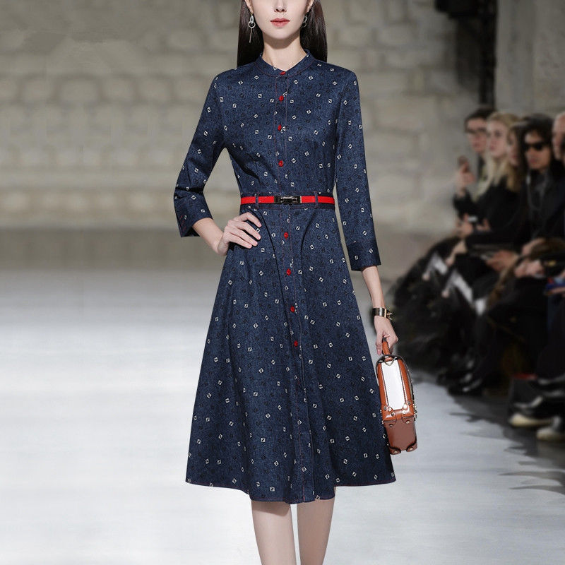 新发现:2个小时前才上的秋裙。比旗袍美，比真丝贵，简直美翻天