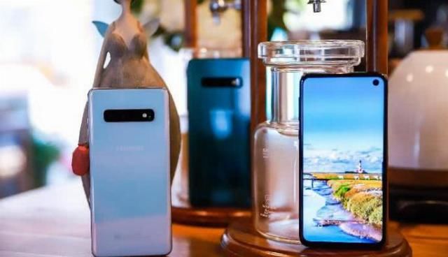  用户：三星S10价钱暴跌，2K屏＋IP68＋512GB，一年减价2900
