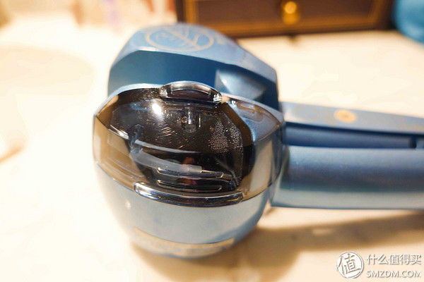 旅行中手残党也可以轻松卷出超美秀发-Babyliss蒸汽纳米自动卷发