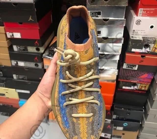 「发售」满天星 Yeezy 380 实物曝光!这配色打几分?