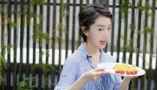 适合■脸上有4种“特征”不适合剪刘海,谁剪谁难看,立刻让你老10岁