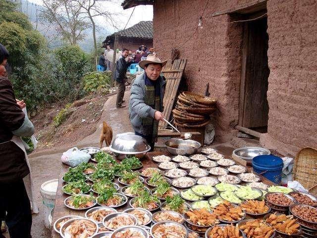 之前在农村，有酒席必去，如今却无人问津，为啥？老农的话很无奈