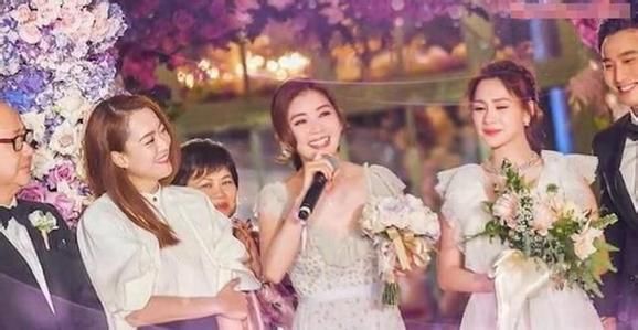 钟欣潼回应假结婚传闻，自爆目前还是单身，男友这个行为让人火大