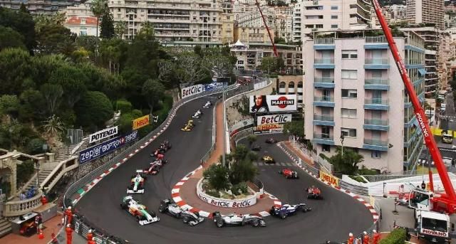 LOUIS VUITTON改变时尚圈的度假系列