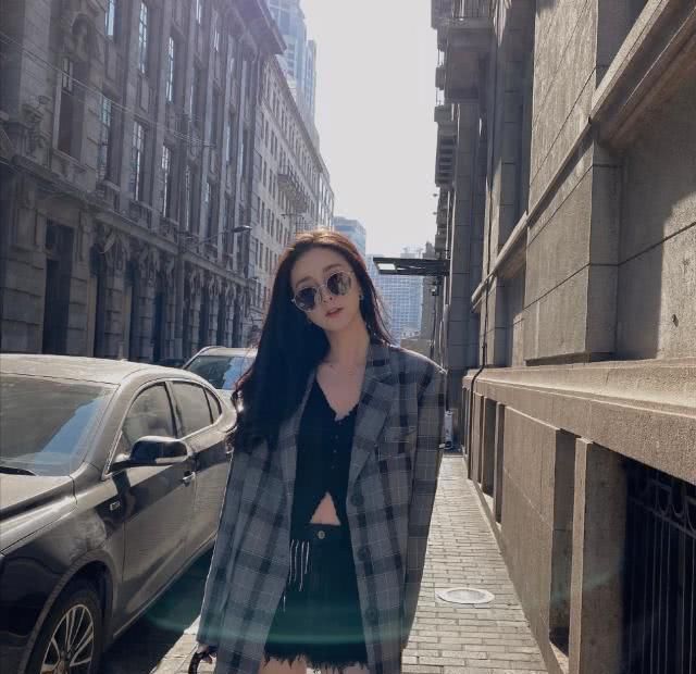 样式:不挑人的春季小清新穿搭,穿出小女人的姿态,时尚精致又养眼