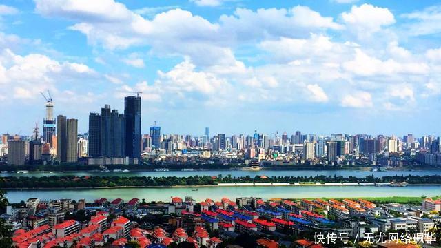  湘潭@长株潭是湖南前3强长沙确实第1，但第2不是株洲，第3也不是