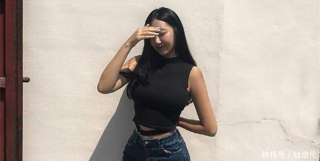 即使没有苗条身材，穿上热辣短裤也无所畏惧！