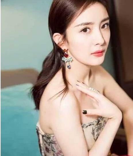 刘恺威为杨幂发深情微博：老婆辛苦了！谣言烟飞云散