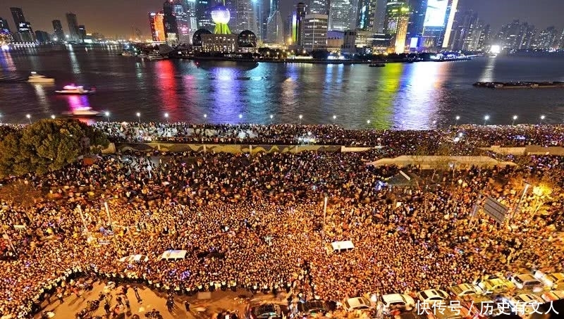 五一从全国各地传回来的照片，太可怕了