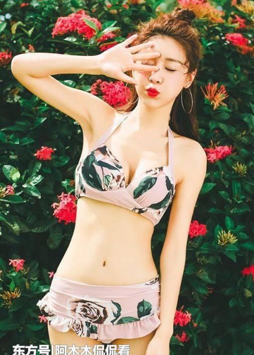  [美女]身材完美的比基尼泳衣美女，展现女神迷人风采，彰显女人味！
