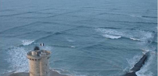 为什么在海上发现方形波浪,必须马上离开,不然会让你后悔都来不