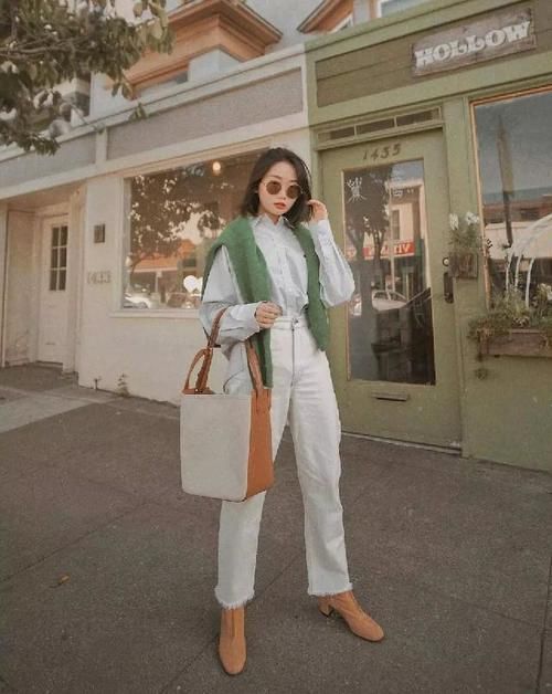 「衬衫叠穿」衬衫升级了!这么叠穿,好看又高级!