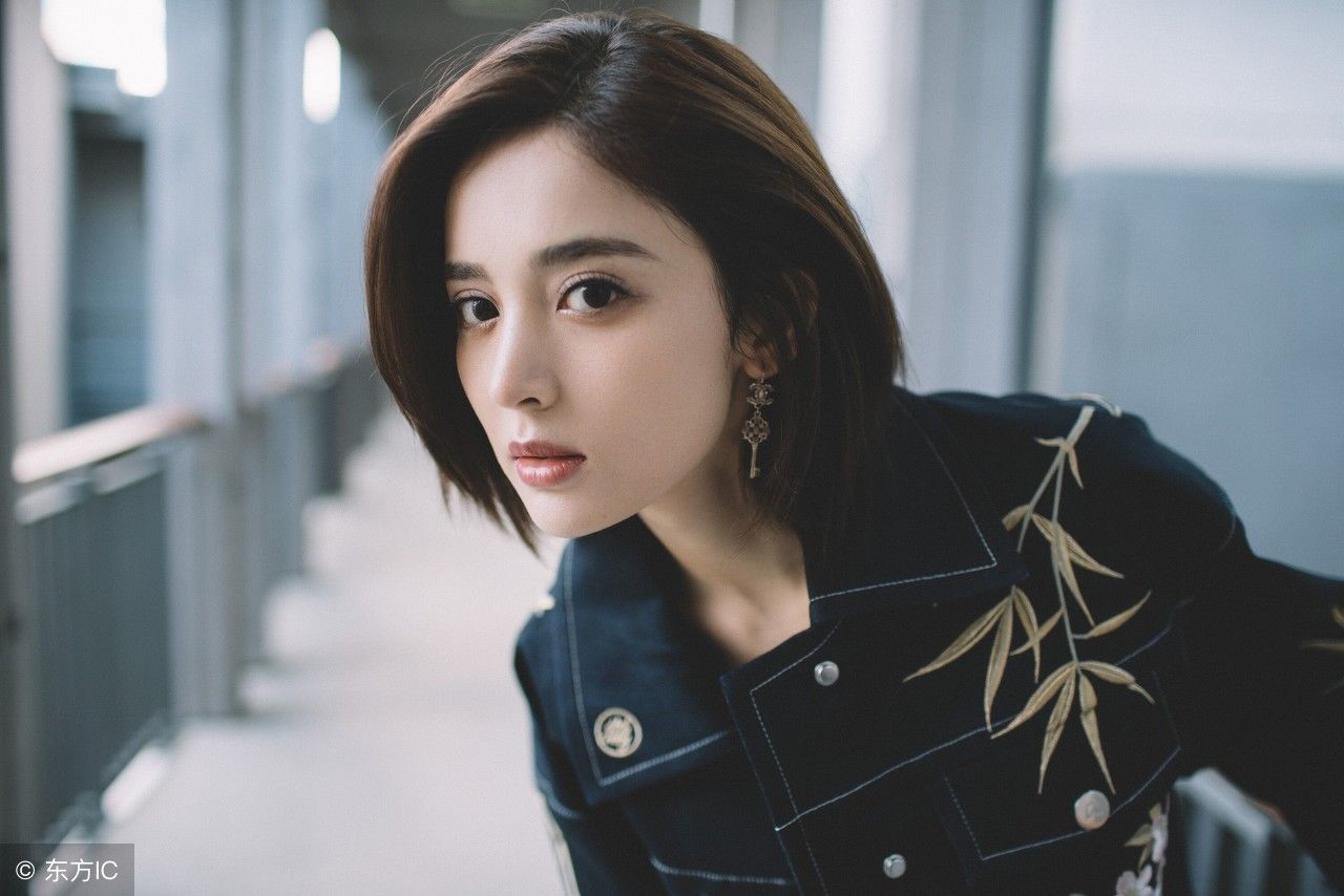 网曝古力娜扎吴亦凡爆冷热恋 双方工作室齐发声明辟谣