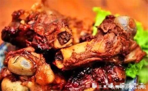 北方人请客时说点几个硬菜,到底什么是硬菜?你