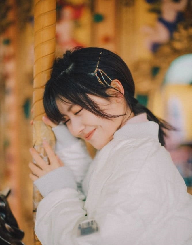 没关系■发型普通没关系,这几款可爱的夹子夹头发上,让你显得俏皮又甜美