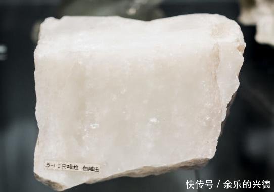 这种玉是中国四大名玉之一，堪称玉石收藏界一颗冉冉升起的新星！