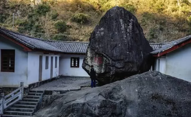 怒江大峡谷仅仅神密的原生态密境吗?大峡谷深出的传统村落在哪儿?