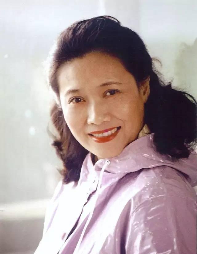 #去世#她红过李谷一,一生演唱800多首歌,丈夫去世,将骨灰放在卧室