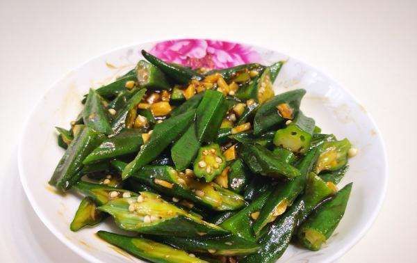  「美誉」被称为“植物伟哥”的美誉，一上市都被抢着吃，农民拍