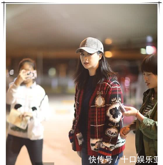 110斤蒋欣与85斤张韶涵同穿紧身仔裤，网友看完瞬间不敢吃饭了