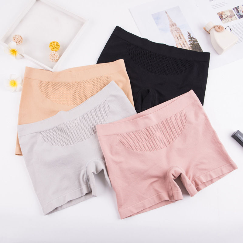 媳妇在家不穿裤衩,你说是不是很厉害,看了可别害羞