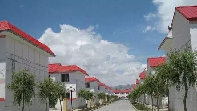 下个月起，很多农村的镇、乡消失了!