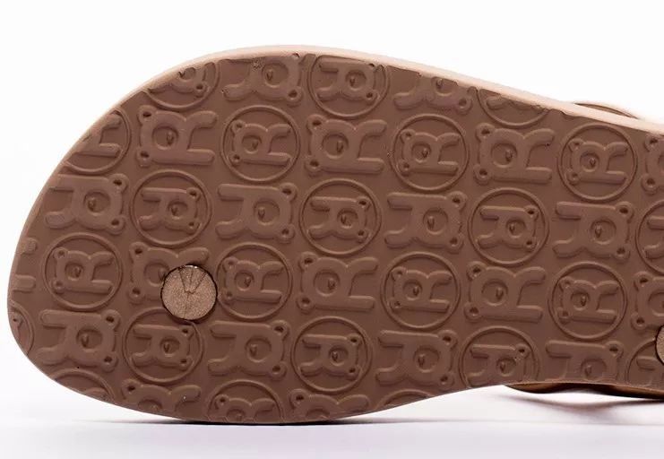 迪丽热巴慢游全世界正片出炉，每一个画面都美到窒息!!