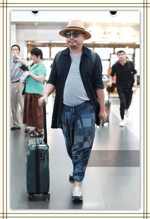 徐峥来搞笑的么？这体型也敢穿紧身衣，网友：演猪八戒不用化妆了
