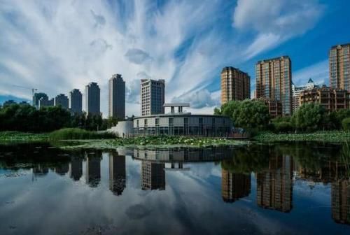  「北上」中国最大省会城市：北上广深加起来都没它大，被称“东