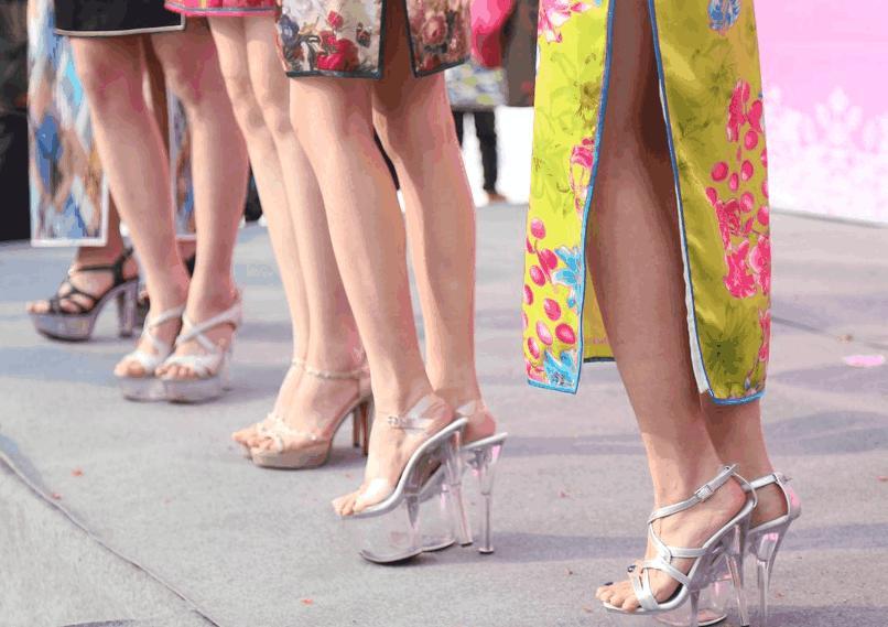 最不适合上班族穿的鞋子, 图1你当是自己家? 图3可能会被老板说!