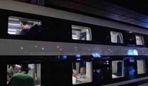  「行走」厉害了我的国，中国最舒适的双层软卧高铁，行走大中国