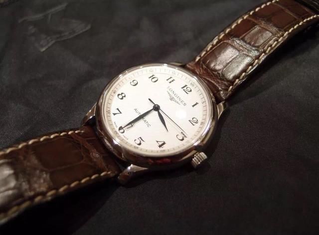 欧米茄、浪琴、万国、卡地亚四款经典怎么选？