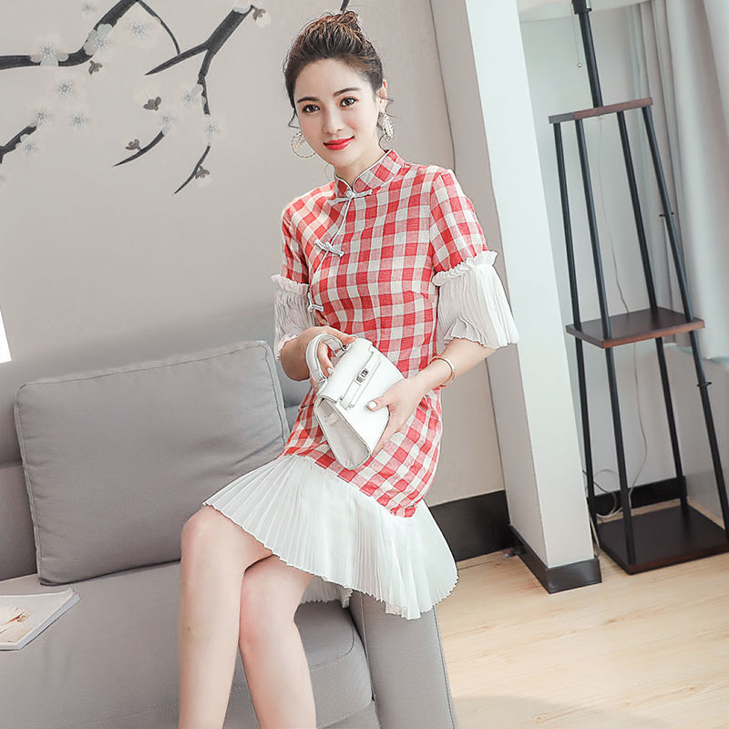 无论哪个年龄的女人穿上旗袍都让人挪不开眼，美到炸