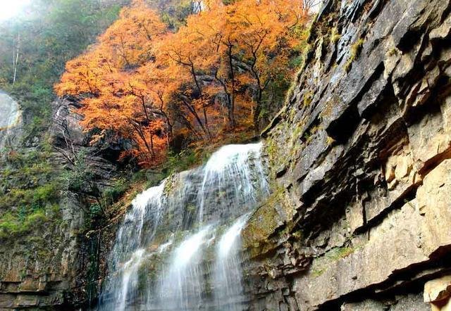 中国唯一一个与八个省相邻的省份