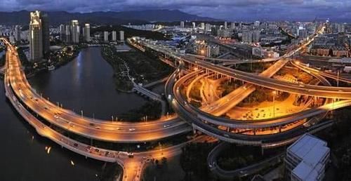  #有钱#中国带州字的省会城市，一个比一个有钱，第一个最先想到谁