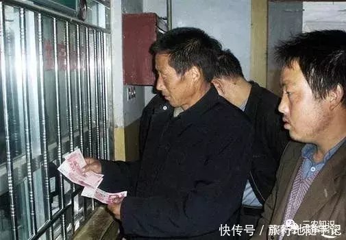 交过公粮的农民，5月前去村委登记！农民得准备1000元，自觉交到