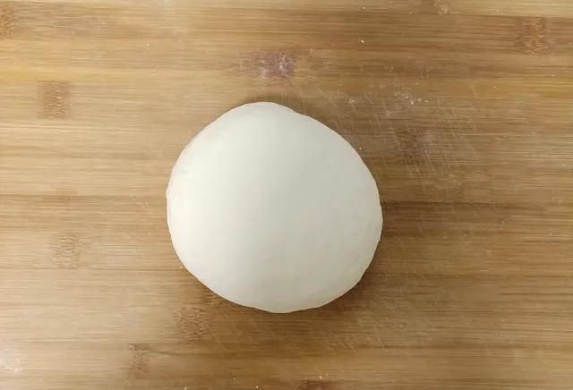  『十足』宅在家教你做葱香味十足的葱油饼，咬一口酥掉渣，一家都喜欢！