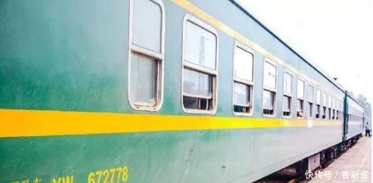 为什么以前铁路上的红皮列车很少了, 都又换成现在的绿皮了?