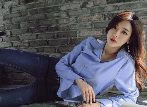  『洒脱』修身牛仔裤，洒脱帅气打扮塑造自然美感，充满时尚气息！