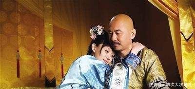  「安陵容」甄嬛当着华妃的面勾引皇上，只可惜华妃傻乎乎没听懂