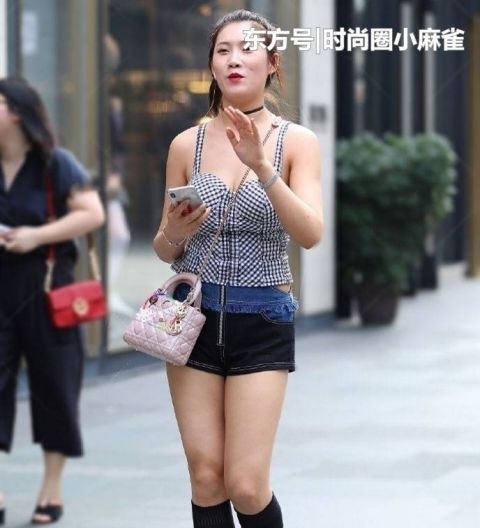 『美女』街拍美女:优雅范十足的小姐姐,气质穿搭,时尚又大方!
