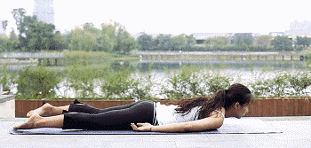 8式经典瑜伽，腰、腿、肚子都练到，拥有苗条身材!