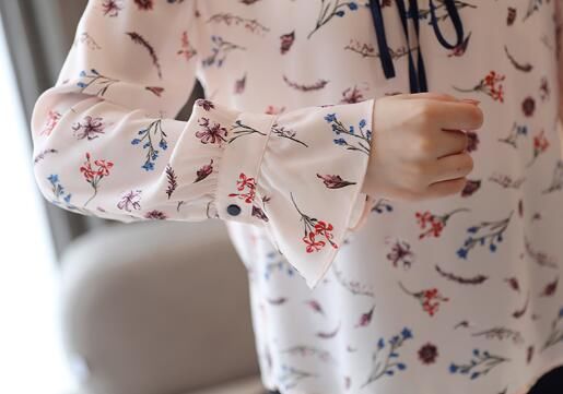 裙子才显年轻?NO!小衫+小脚裤，洋气时髦，35岁美嫩如18