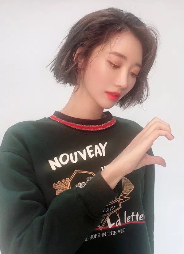 羡慕 | 高俊熙又换新短发?而她的私服穿搭才是真时髦!