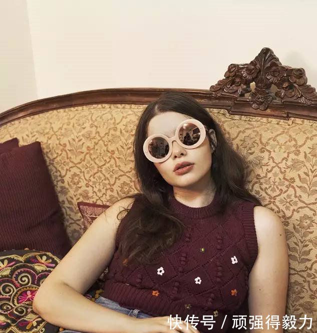 肥胖女成为职业模特，性感的身材秒杀宅男，成为网红