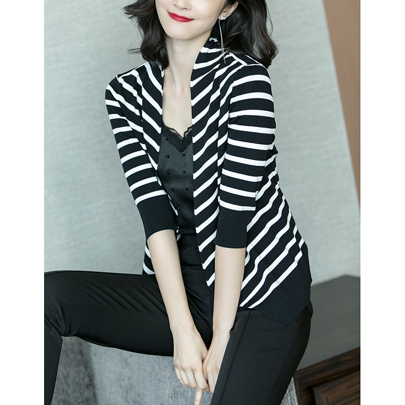 入秋渐凉,少穿裙!9月新出的“开衫”,推荐35~55女人穿