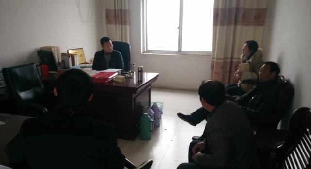 在职村干部存在以下五种情况，不仅免职，还可能引来“牢狱之灾”